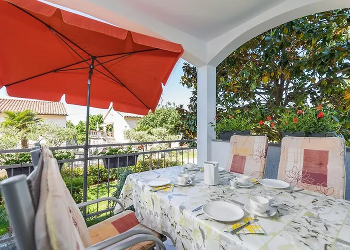 Апартаменти Tina