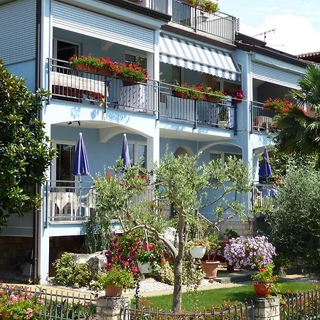 Tina Apartment *
