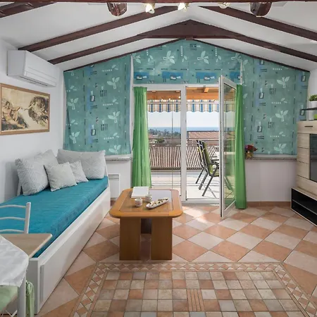 Tina Lejlighed Poreč