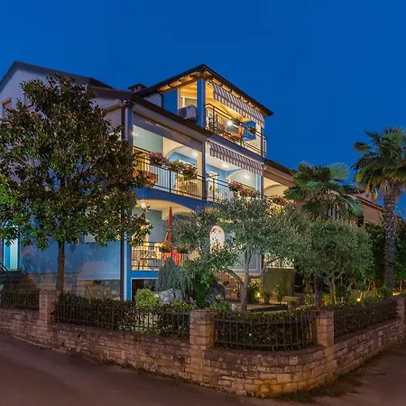 Tina Apartment Porec
